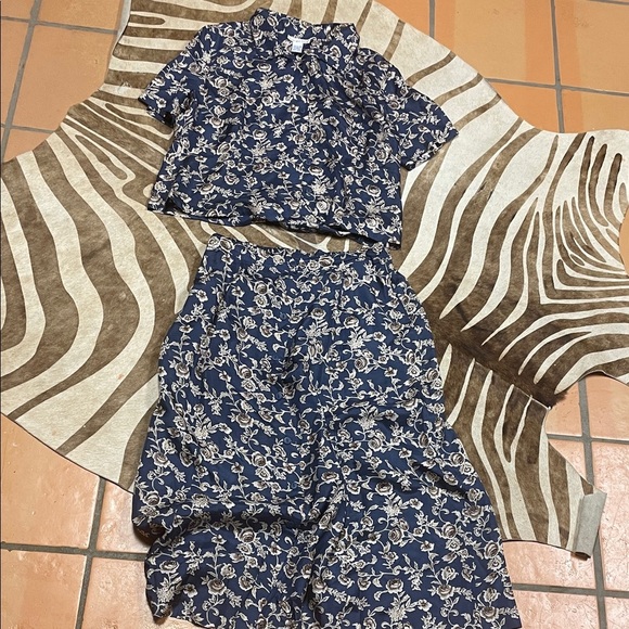 Anna And Frank Silk Navy Floral Skirt Set - Picture 1 of 6